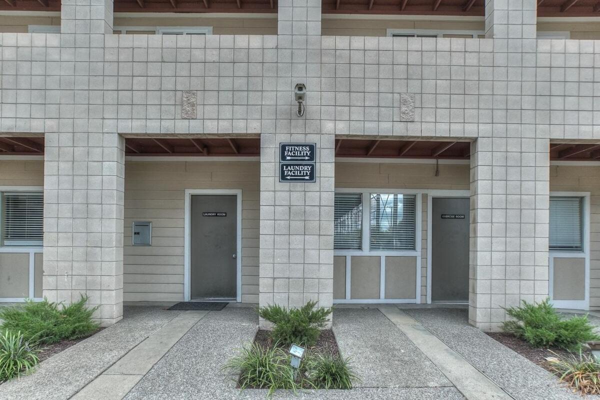 Walk To Broadway Riverfront Condo With Pool Nashville Exterior foto